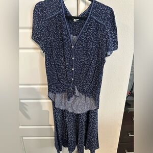 Max Studio size medium, shirt and skirt, blue pattern